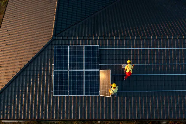 How Does A Grid-Tied Solar Installation Work?