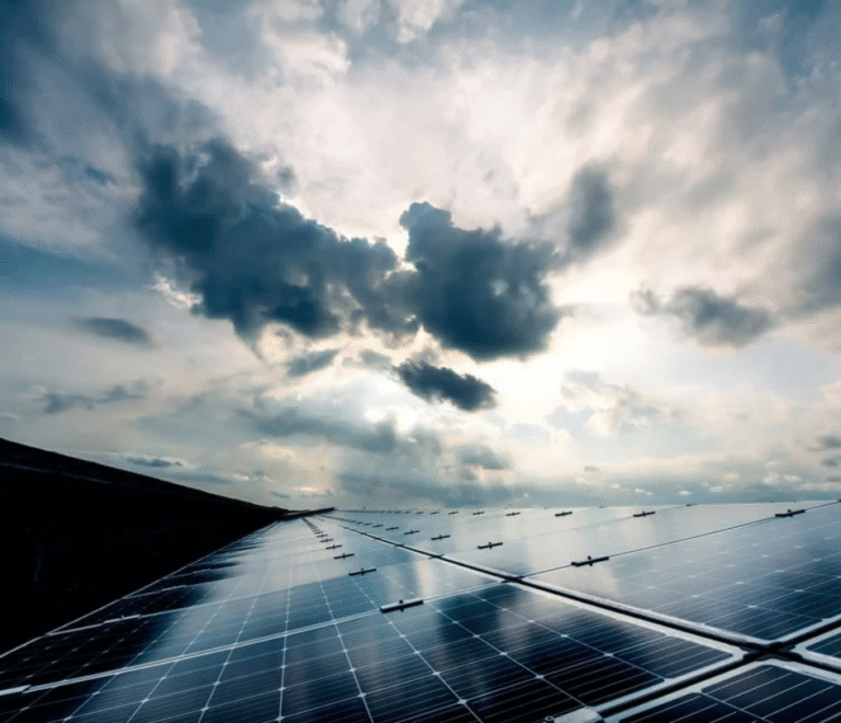 Maximizing Solar Panel Efficiency During Cloudy Days 